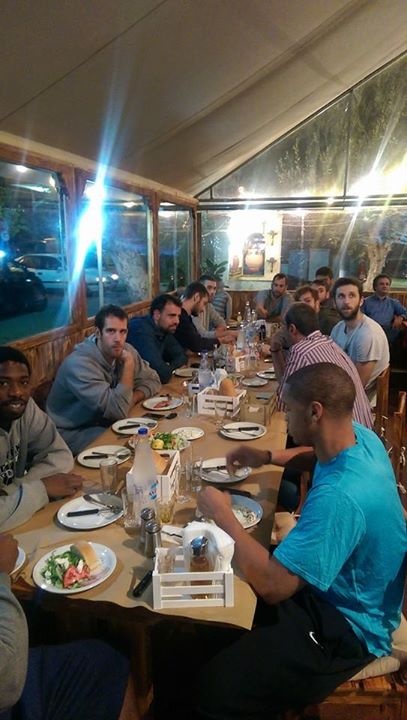 Πανελευσινιακός: Γούρικο το δείπνο (photos)