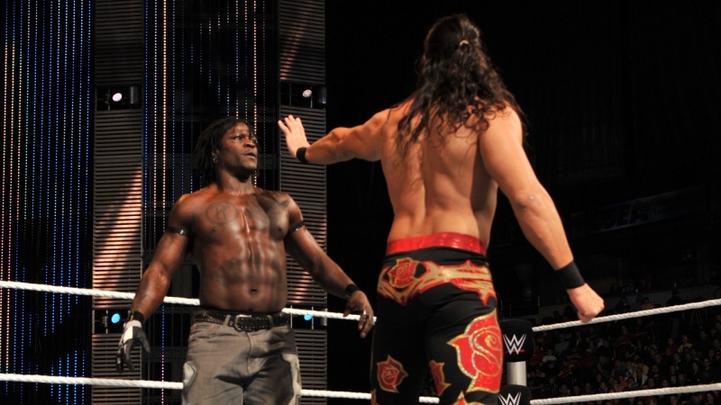 SmackDown: Κλουβιά και δικαίωση Ziggler (photos+videos)