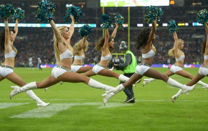 NFL: Οι Cheerleaders της δέκατης αγωνιστικής (photos)
