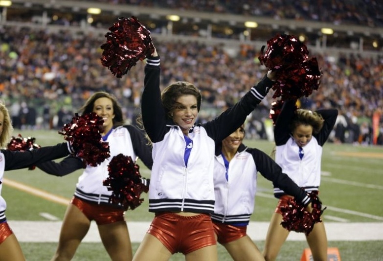NFL: Οι Cheerleaders της δέκατης αγωνιστικής (photos)