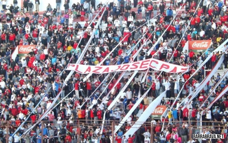 Barras Bravas: Η «μαφία» που σκοτώνει! (videos+photos)