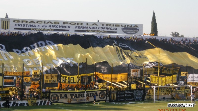 Barras Bravas: Η «μαφία» που σκοτώνει! (videos+photos)