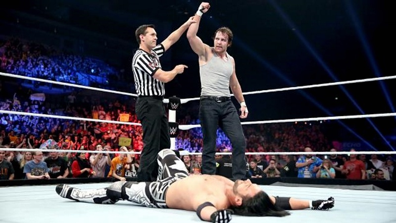 Main Event: Προειδοποίησε ο Dean Ambrose (photos+videos)