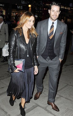 Τζέιμι Ρέντναπ: Συντηρητική, αλλά εντυπωσιακή η γυναίκα του (photos)