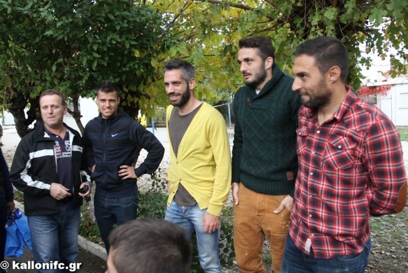ΑΕΛ Καλλονής: Στα… θρανία οι παίκτες (photos)