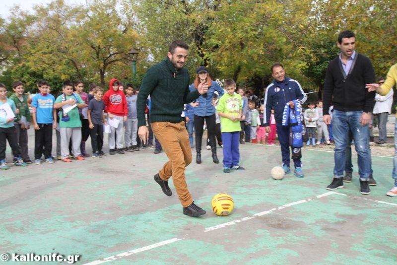 ΑΕΛ Καλλονής: Στα… θρανία οι παίκτες (photos)