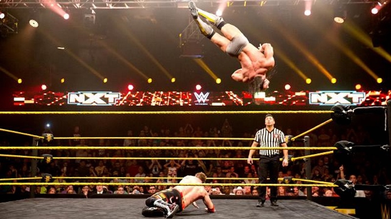 NXT: Φιλική κόντρα, νίκη Neville (photos+videos)
