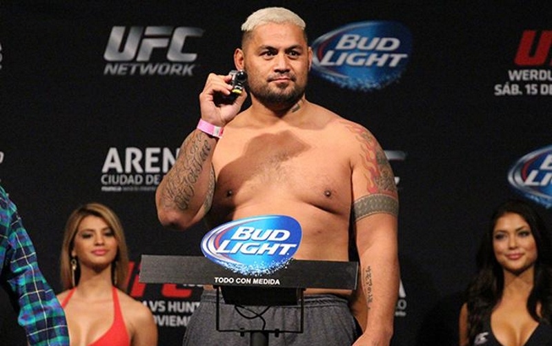 UFC 180: Όλοι στα κιλά τους (videos+photos)