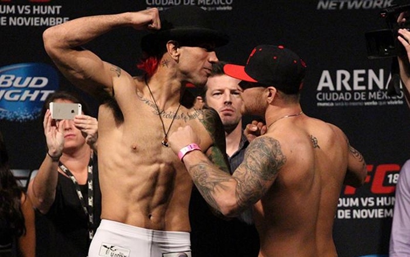 UFC 180: Όλοι στα κιλά τους (videos+photos)