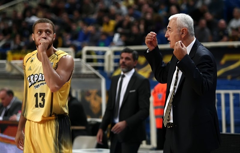 ΑΕΚ: Έκλεισε η φωνή του Σάκοτα! (photos)