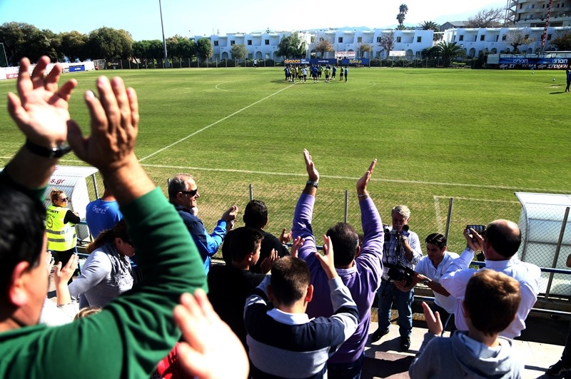 Ελλάδα: Θλάση ο Καρέλης! (photos)