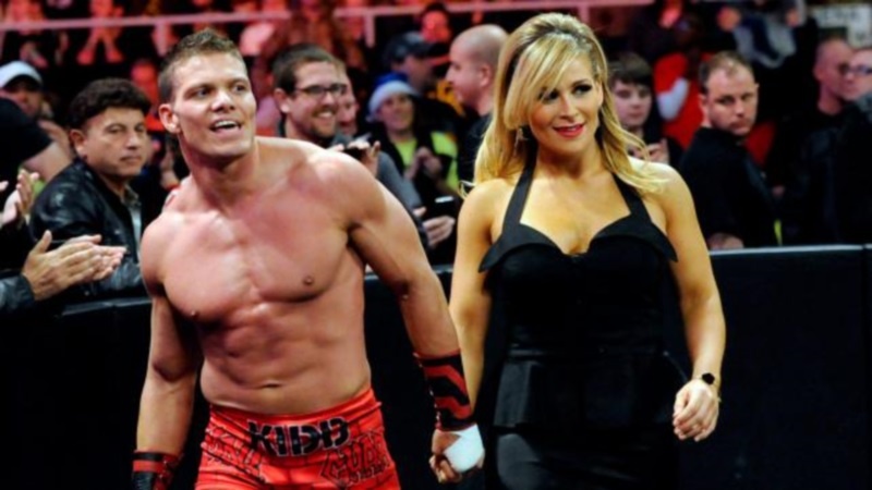 Raw: Γεύση… Wyatt Family στο Survivor Series (photos+videos)