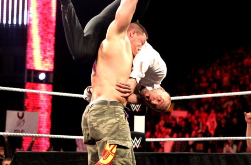 Raw: Γεύση… Wyatt Family στο Survivor Series (photos+videos)