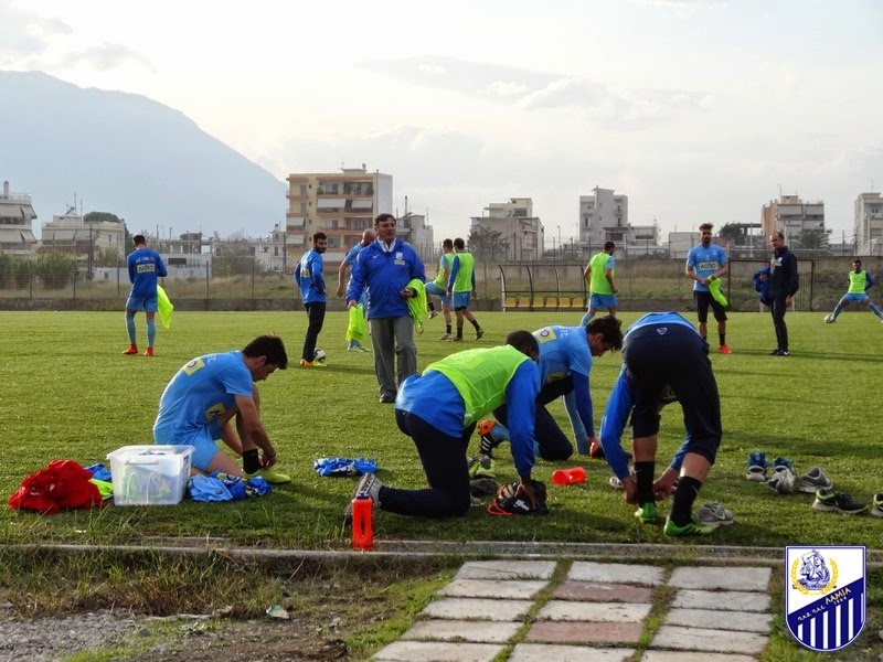 Λαμία: Χωρίς απουσίες αλλά με τούρτα (photos)