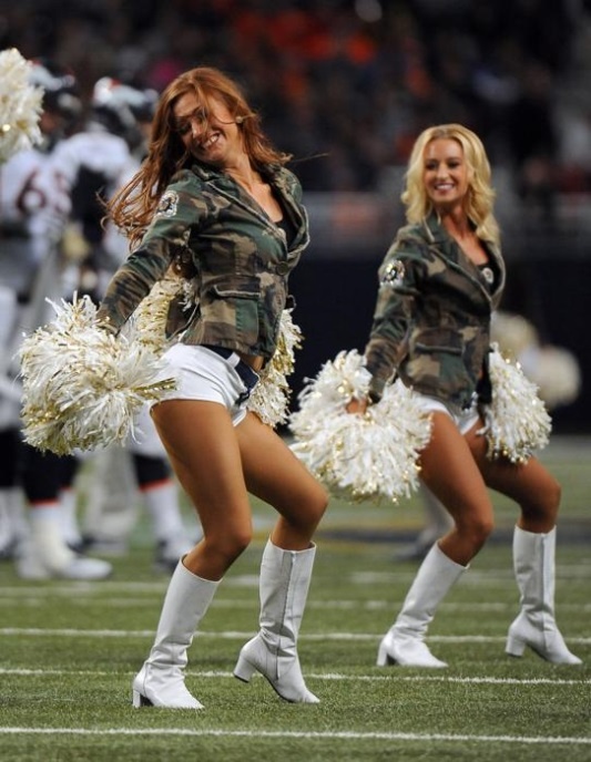 NFL: Πάλι εντυπωσιακές οι Cheerleaders (photos)