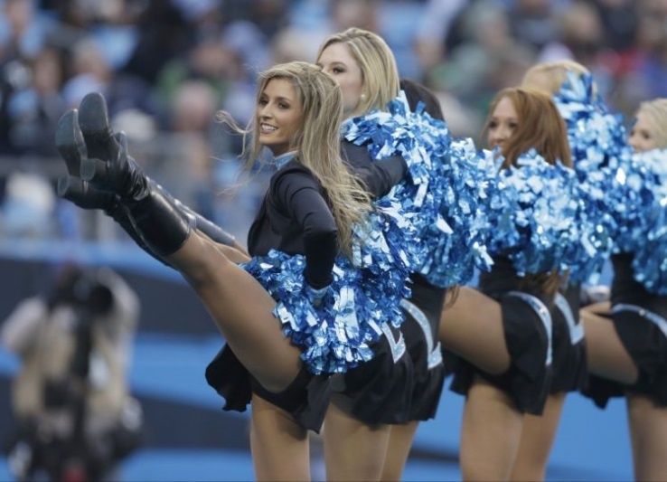 NFL: Πάλι εντυπωσιακές οι Cheerleaders (photos)