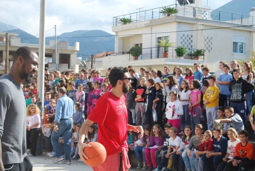 Απόλλωνας Πατρών: Έπαιξαν μπάσκετ στα Δεμένικα (photos)