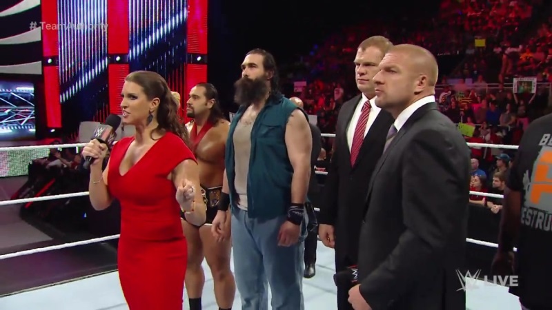 Raw: Γεύση… Wyatt Family στο Survivor Series (photos+videos)