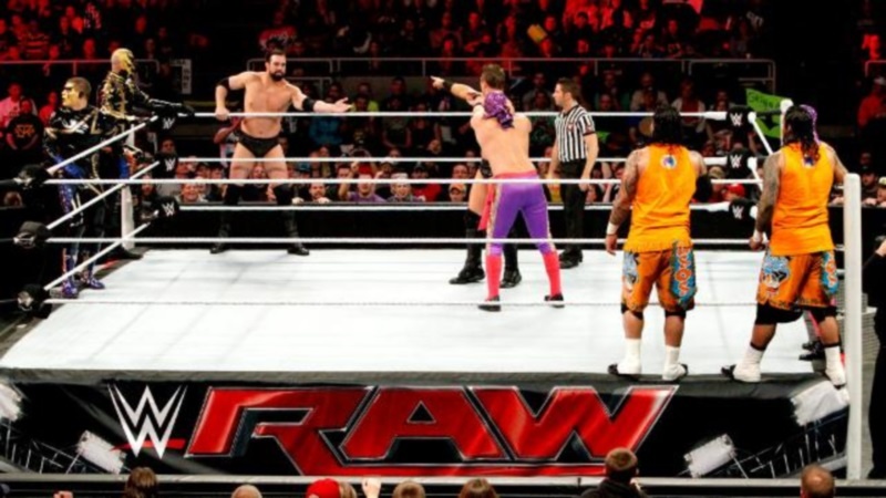 Raw: Γεύση… Wyatt Family στο Survivor Series (photos+videos)