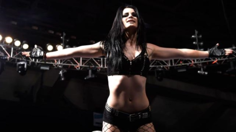 Superstars: «Καθάρισε» η Paige, επανάληψη ο Sin Cara (photos+videos)