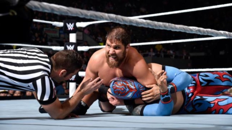 Superstars: «Καθάρισε» η Paige, επανάληψη ο Sin Cara (photos+videos)