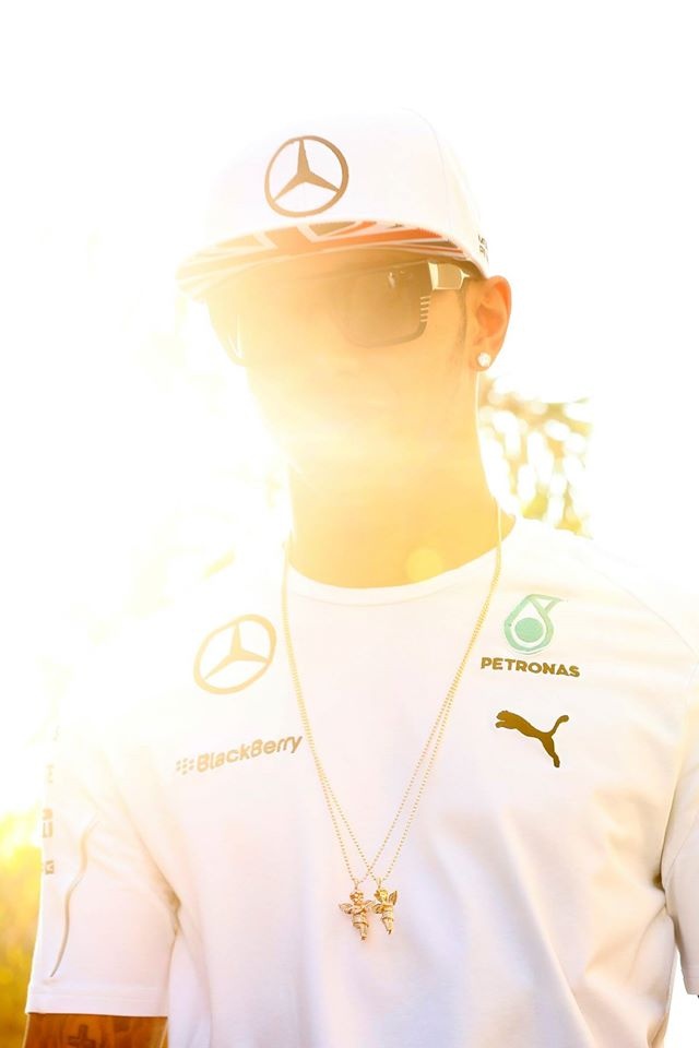 Άμπου Ντάμπι: Προς το παρόν... Χάμιλτον (photos)