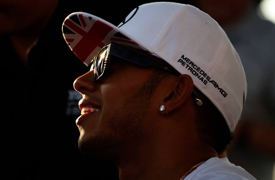 Άμπου Ντάμπι: Προς το παρόν... Χάμιλτον (photos)