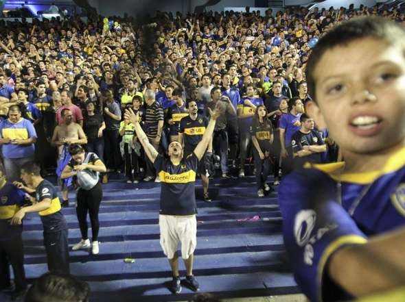 Συγκλονιστική υποδοχή  της Μπόκα από τους οπαδούς  της (video)