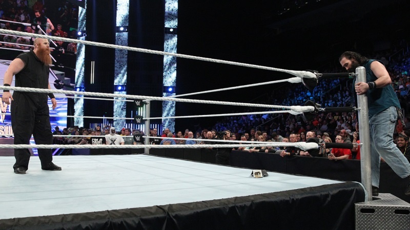 SmackDown: Τελευταία προειδοποίηση του HHH (photos+videos)