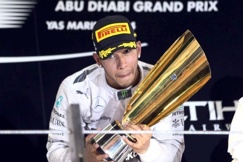 Formula 1: Ο Χάμιλτον στον θρόνο του! (videos+photos)
