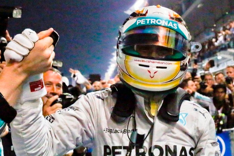 Formula 1: Ο Χάμιλτον στον θρόνο του! (videos+photos)