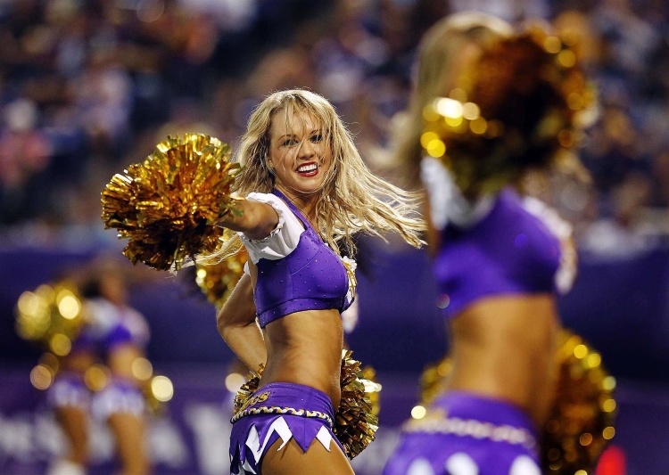 NFL: Ετοιμάζονται για… Ευχαριστίες οι Cheerleaders (photos)