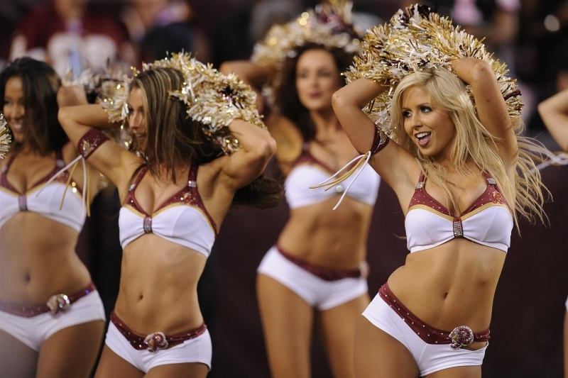NFL: Ετοιμάζονται για… Ευχαριστίες οι Cheerleaders (photos)