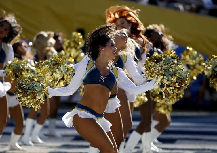 NFL: Ετοιμάζονται για… Ευχαριστίες οι Cheerleaders (photos)
