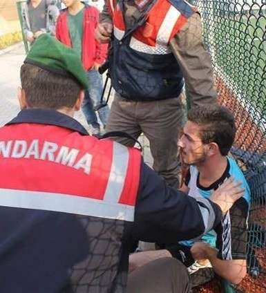 Τουρκία: Παίκτης αποβλήθηκε και επέστρεψε με... μαχαίρι! (video)