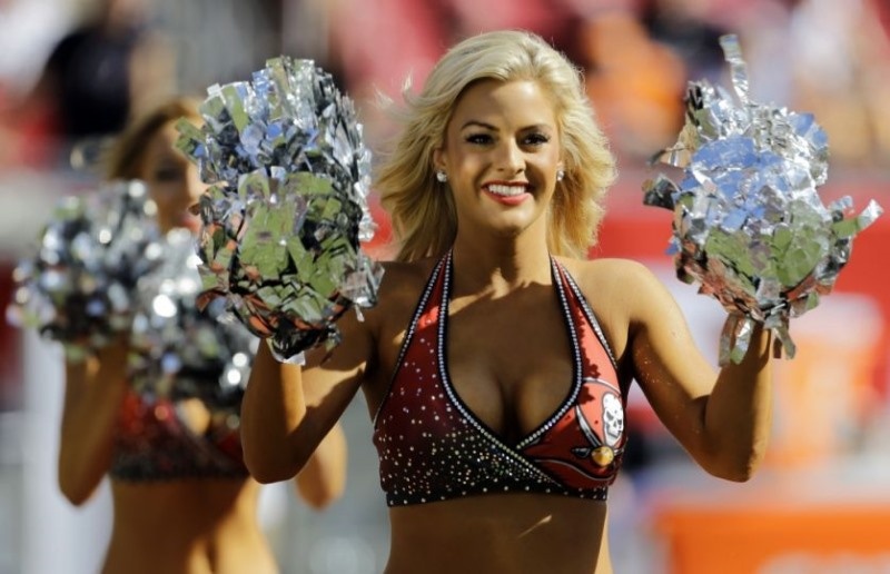 NFL: Τελευταίες παραστάσεις για Cheerleaders (photos)