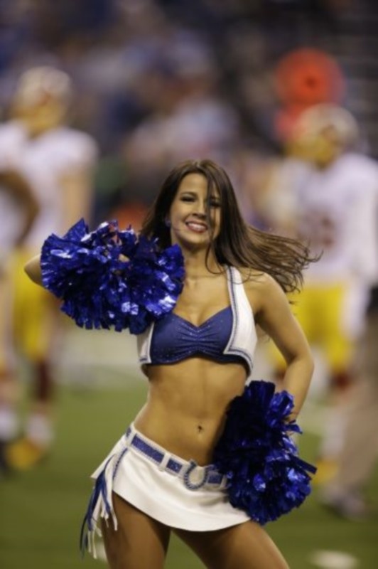 NFL: Τελευταίες παραστάσεις για Cheerleaders (photos)