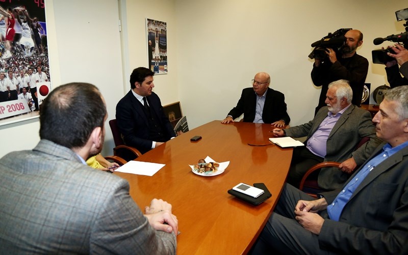 ΕΟΚ: Συναντήθηκε με Μποντιρόγκα και Τάρλατς ο Βασιλακόπουλος (photos)