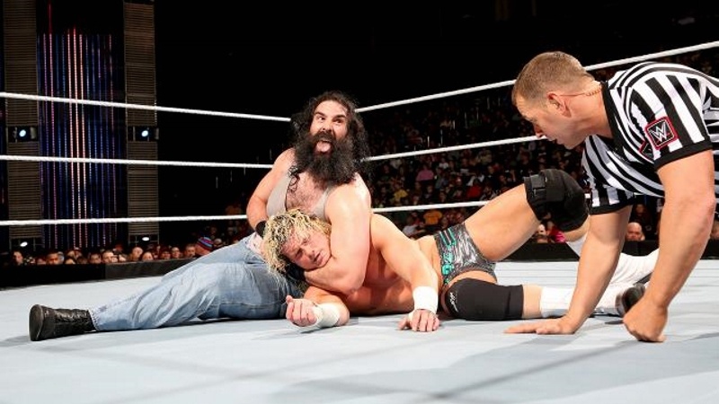 SmackDown: «Πινελιές» από Santino Marella (photos+videos)