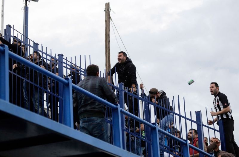Επεισόδια στη Μαγούλα (photos)