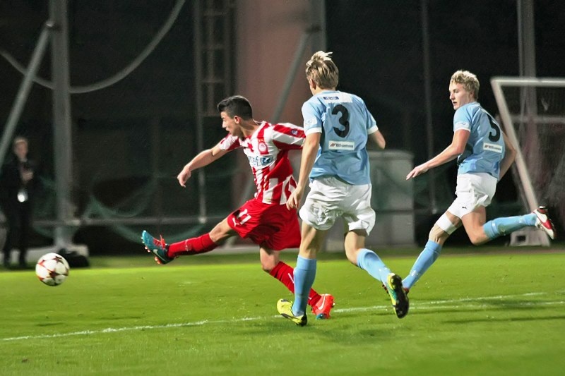 Ολυμπιακός: Έκλεισαν θετικά οι νέοι, 2-0 τη Μάλμε (photos)