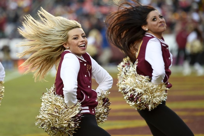 NFL: Κρύο για τις «βόρειες» Cheerleaders (photo)
