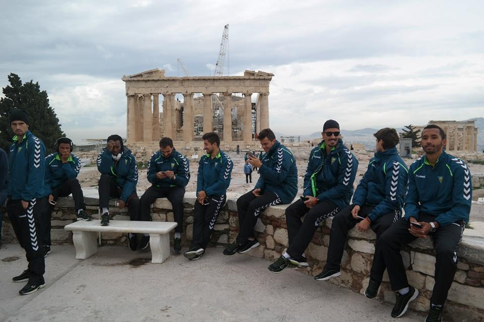Στον Ιερό Βράχο της Ακρόπολης  η Εστορίλ (photos)