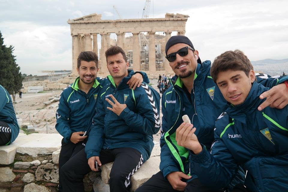Στον Ιερό Βράχο της Ακρόπολης  η Εστορίλ (photos)