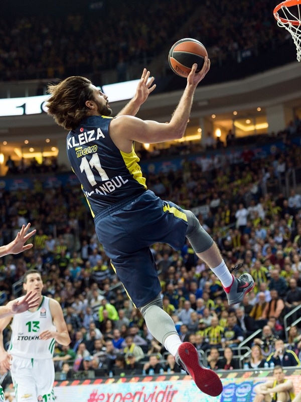 Κλέιζα στο Onsports: «Δεν εκπλήσσομαι με τον… κορυφαίο Παναθηναϊκό» (photos+videos)