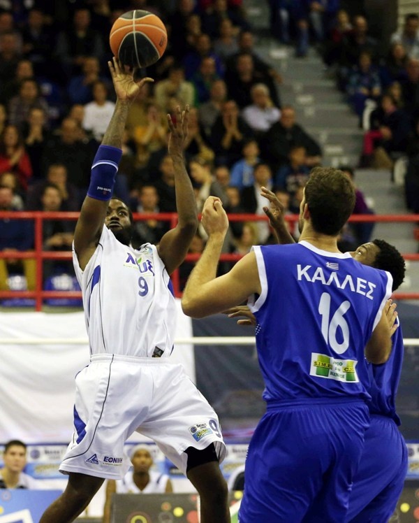 Basket League: Κόροιβος Αμαλιάδας - Πανελευσινιακός 73-74 (photos)