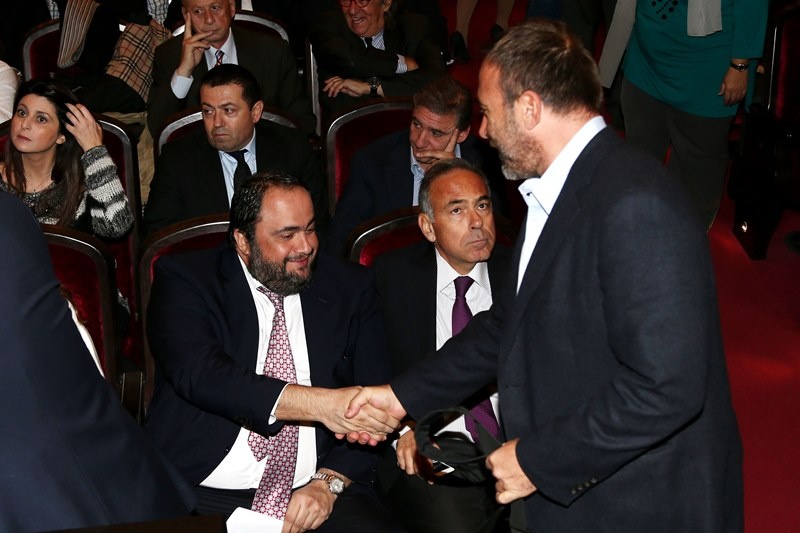 Μαρινάκης: «Με τον Ολυμπιακό στηρίζουμε τις προσπάθειες του Δήμου Πειραιά» (photos)