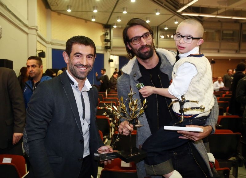 Η λατρεία του Τζέι για τον Σαμαρά! (photos)