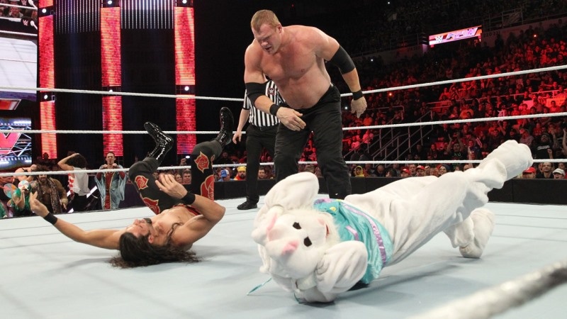 Raw: Στο κλουβί ο Brock Lesnar! (videos+photos)
