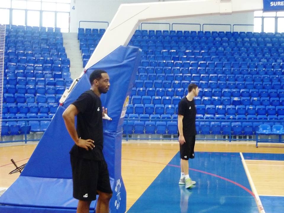 ΠΑΟΚ: Προπόνηση και μίνι τούρτα (video+photos)